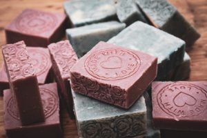 4 סיבות טובות- לחזור לסבון מוצק